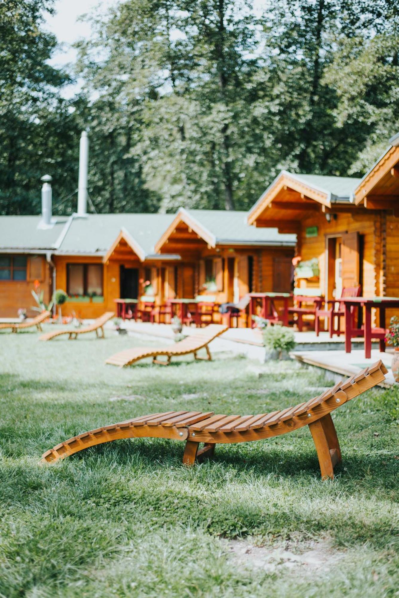 Sicasău Vidra Park酒店 外观 照片